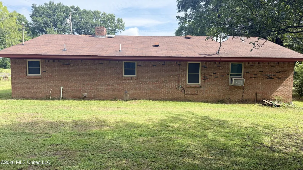 1513 L R L ROAD Senatobia, MS 38668