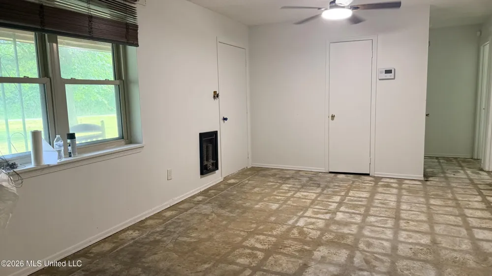 1513 L R L ROAD Senatobia, MS 38668