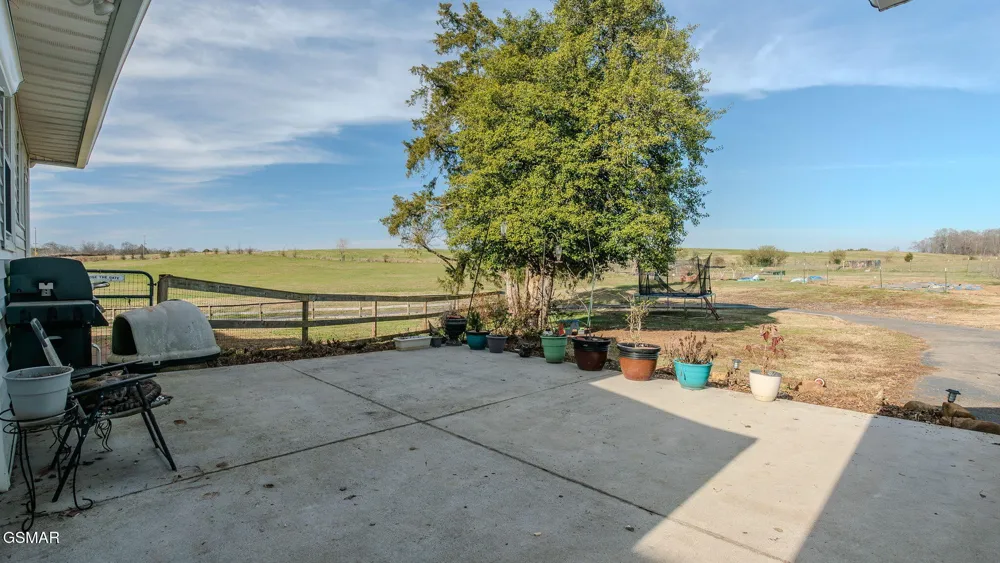 2341 County Road 561 Athens, TN 37303