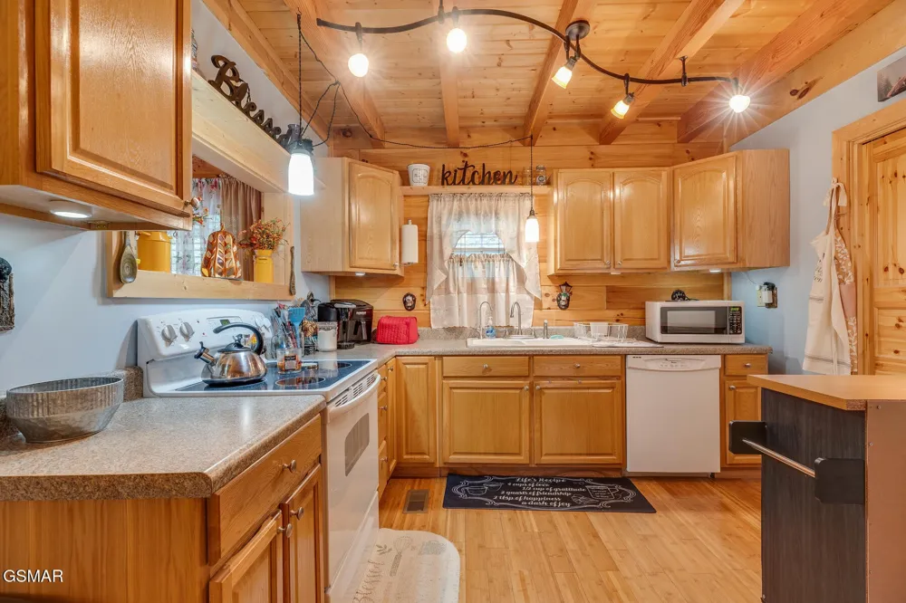 1121 Turkey Ridge Way Seymour, TN 37865