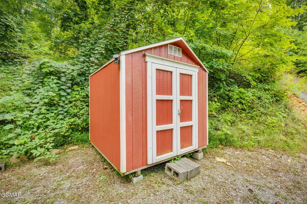 1121 Turkey Ridge Way Seymour, TN 37865