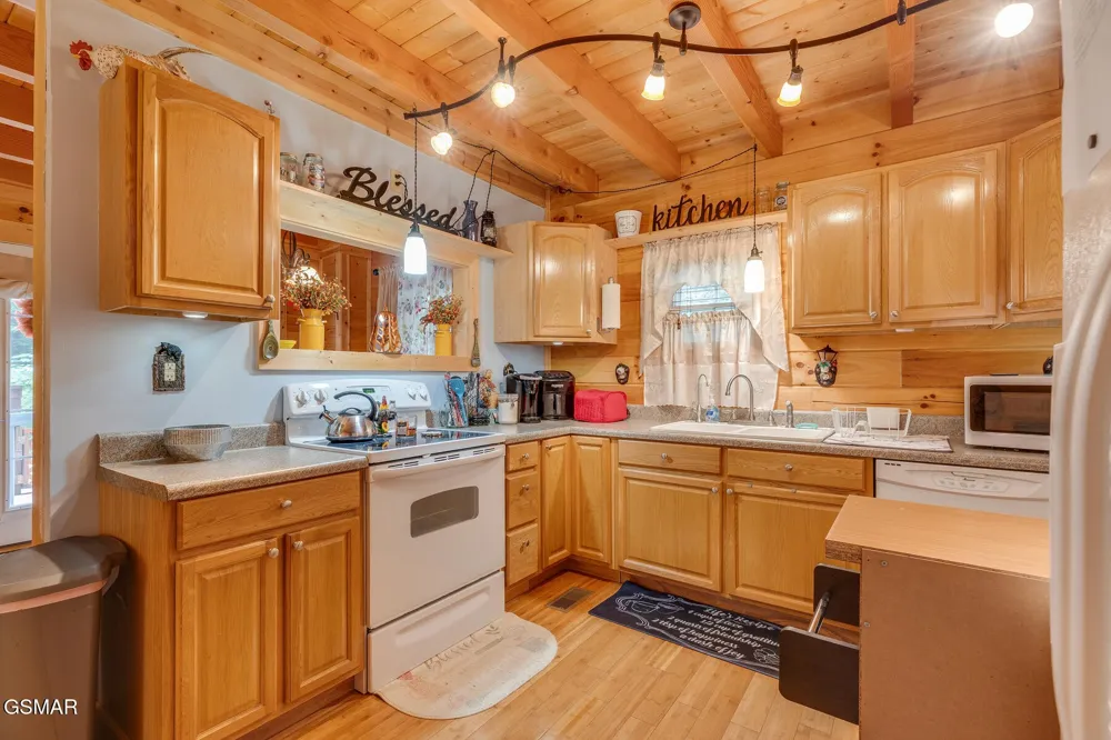 1121 Turkey Ridge Way Seymour, TN 37865