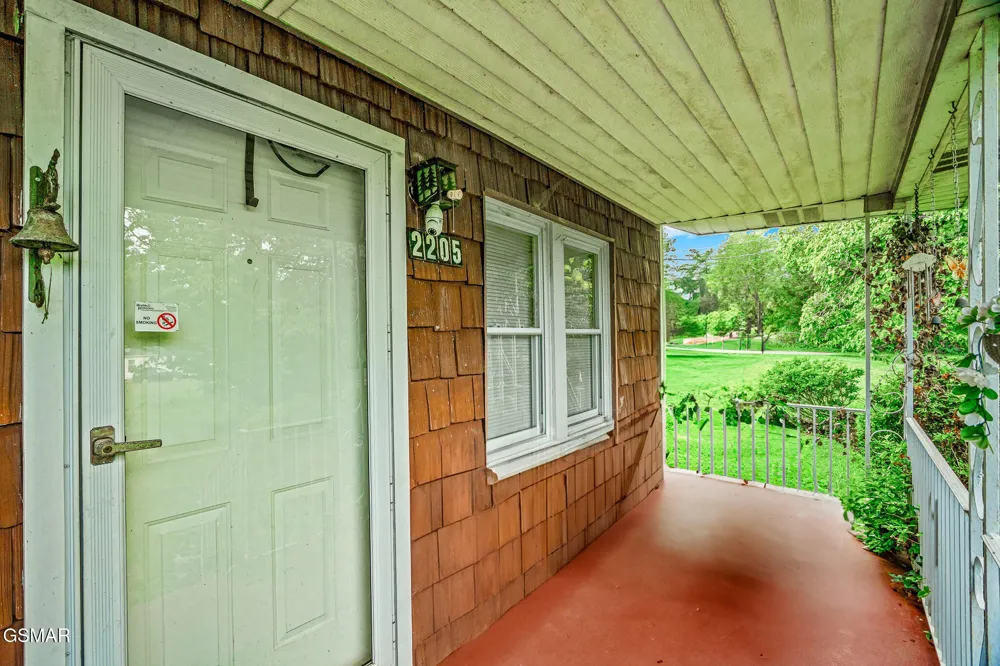 2205 Shipetown Road Mascot, TN 37806