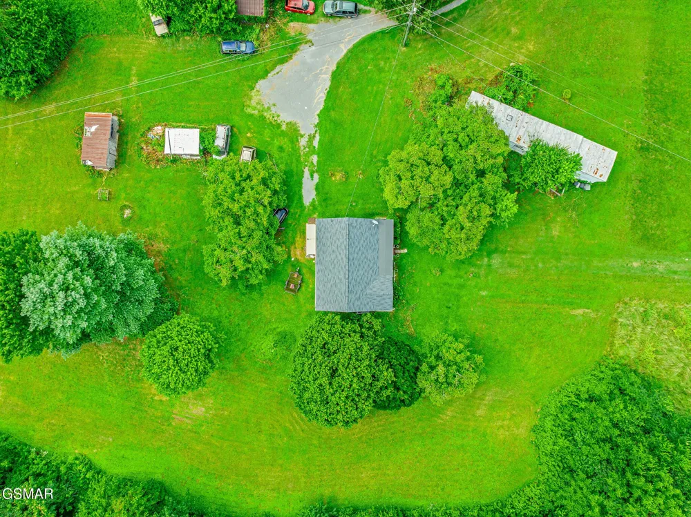 2205 Shipetown Road Mascot, TN 37806