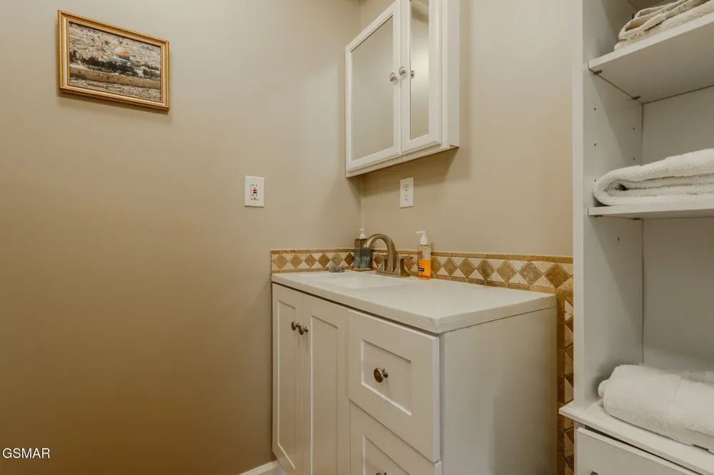 298 Brock Road Maynardville, TN 37807