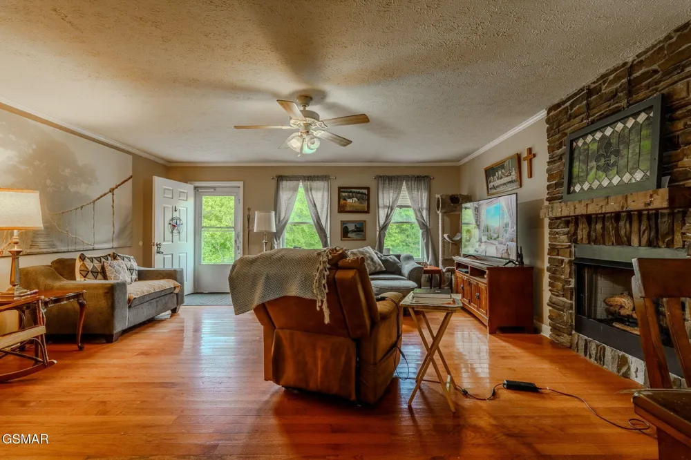 298 Brock Road Maynardville, TN 37807