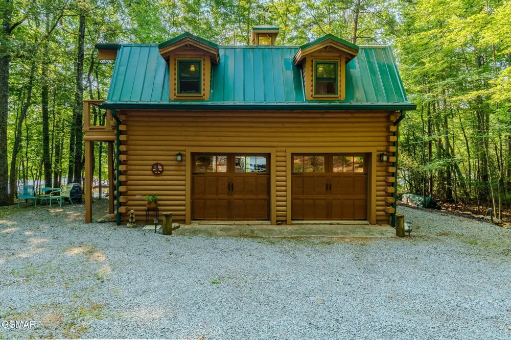 6030 Big Bass Lane Tallassee, TN 37878