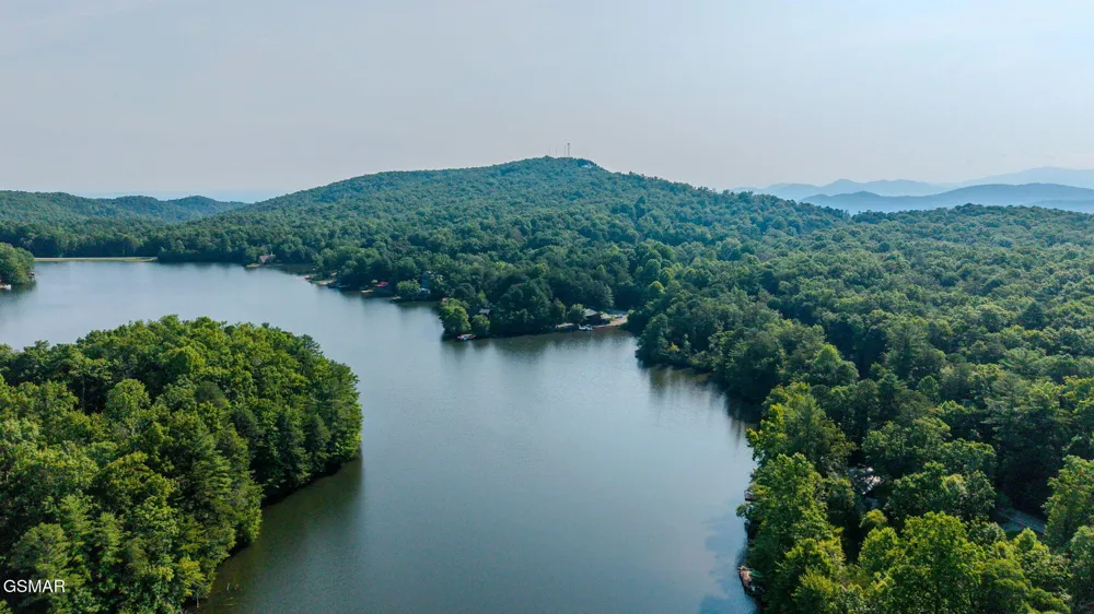 6030 Big Bass Lane Tallassee, TN 37878