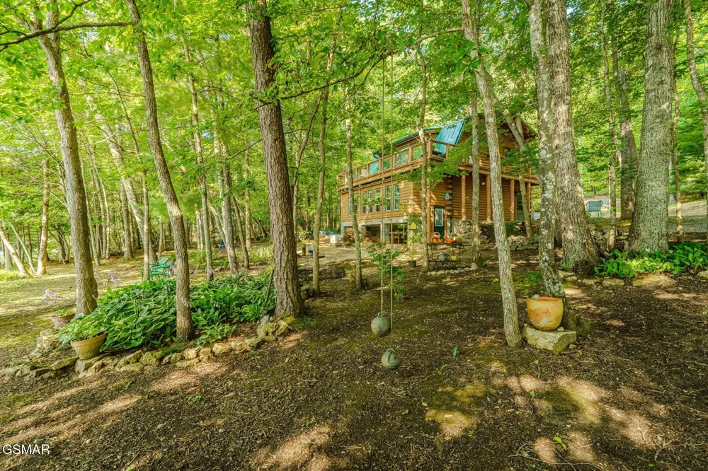 6030 Big Bass Lane Tallassee, TN 37878
