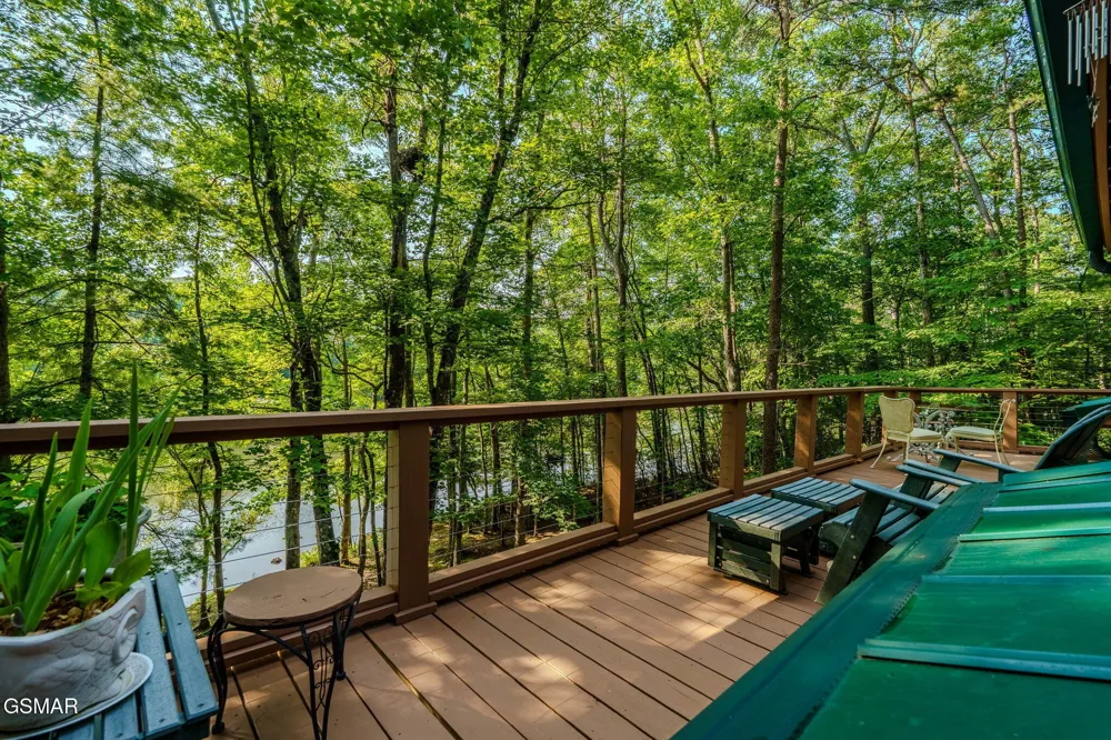 6030 Big Bass Lane Tallassee, TN 37878