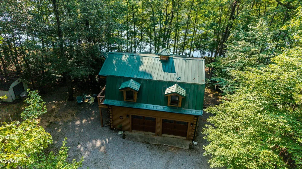 6030 Big Bass Lane Tallassee, TN 37878