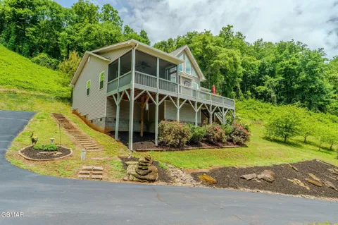 188 Happy Hollow Road