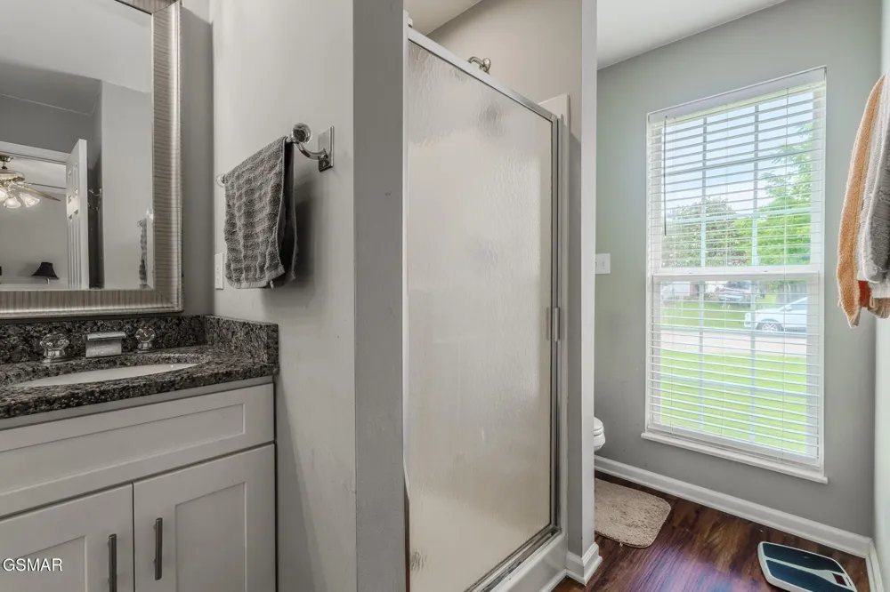 7213 Emerald Heath Road Powell, TN 37849
