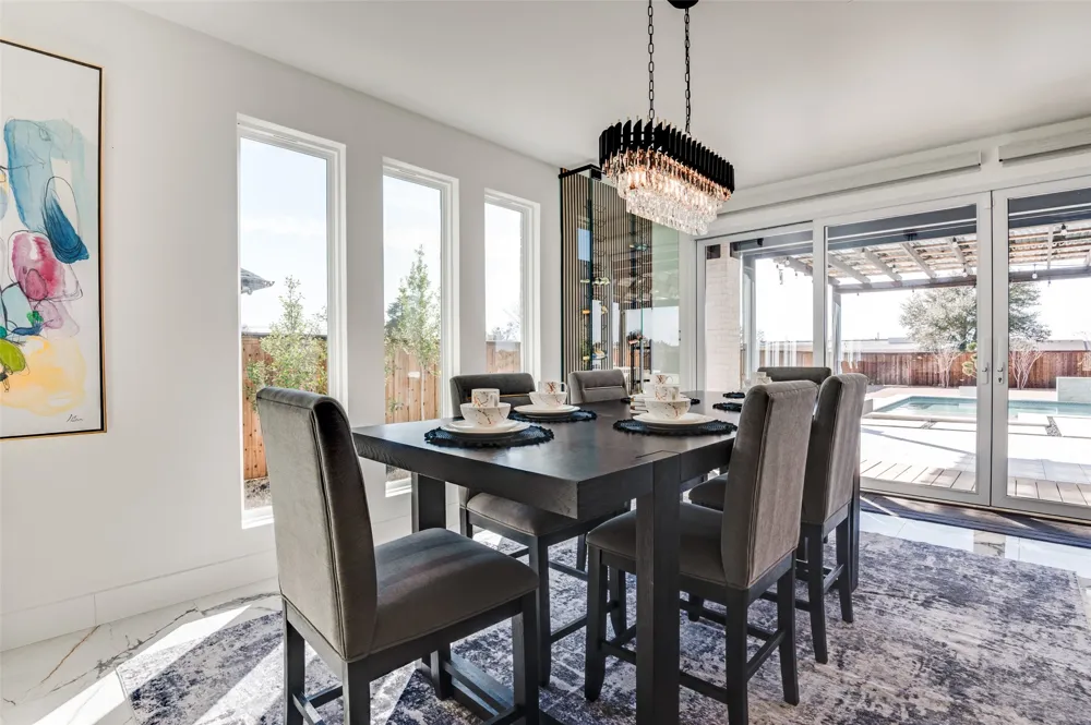 307 Highland Avenue Red Oak, TX 75154