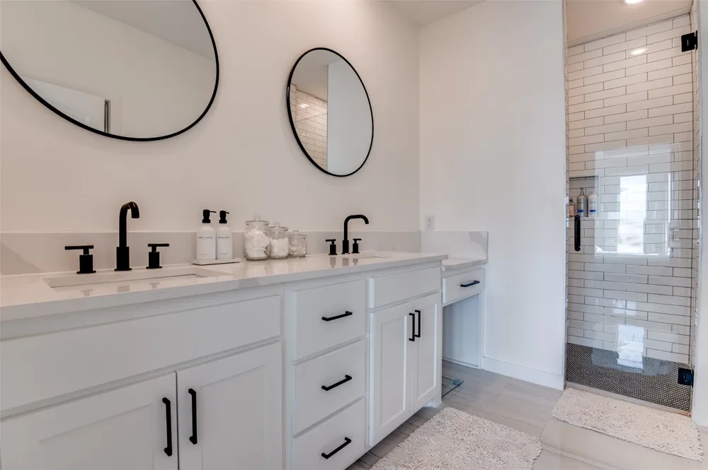 307 Highland Avenue Red Oak, TX 75154
