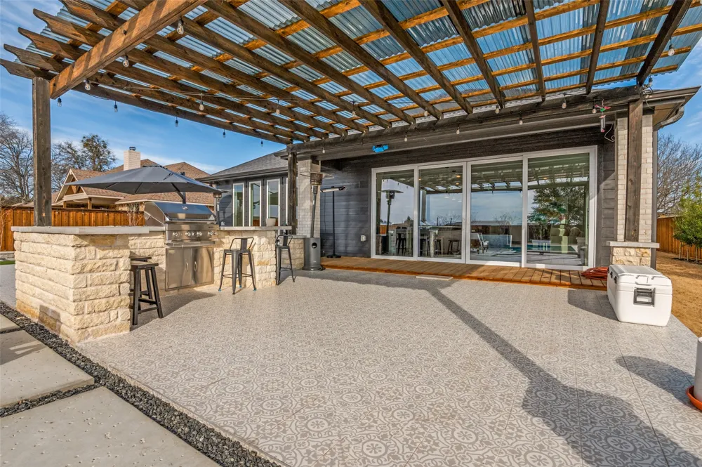 307 Highland Avenue Red Oak, TX 75154