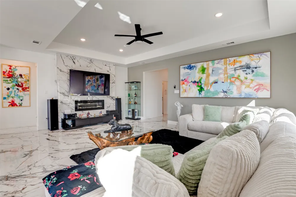 307 Highland Avenue Red Oak, TX 75154