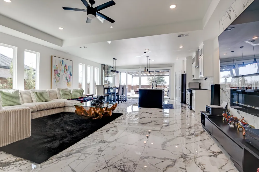 307 Highland Avenue Red Oak, TX 75154