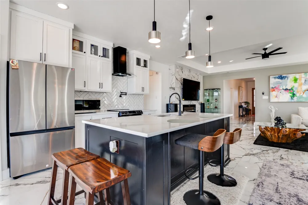 307 Highland Avenue Red Oak, TX 75154