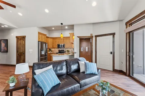 407 Granite Street #19