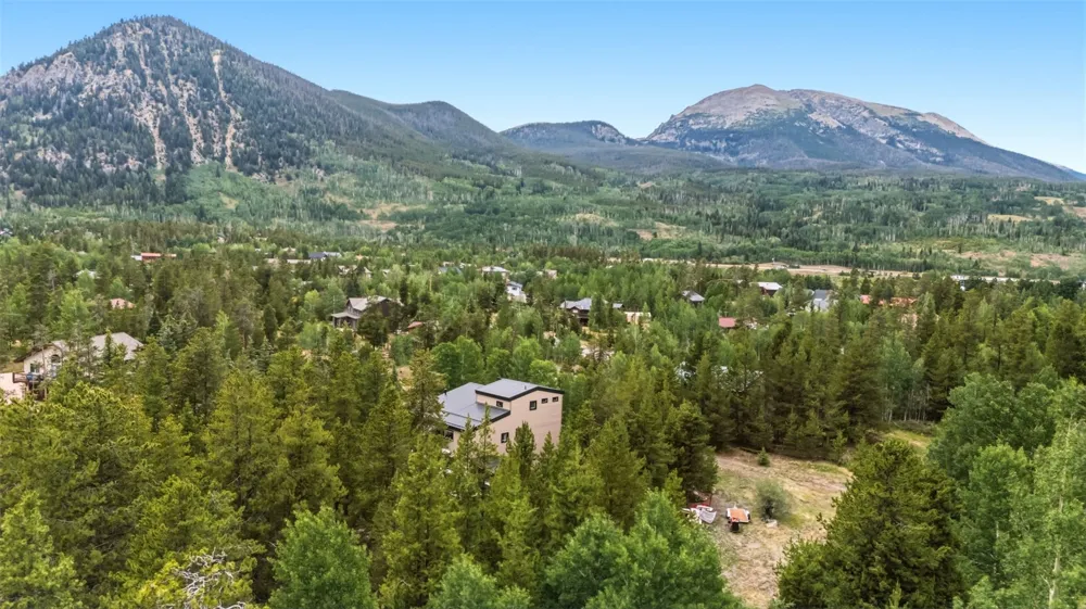 53 County Road 1041 Frisco, CO 80443