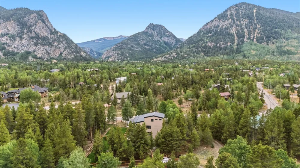 53 County Road 1041 Frisco, CO 80443
