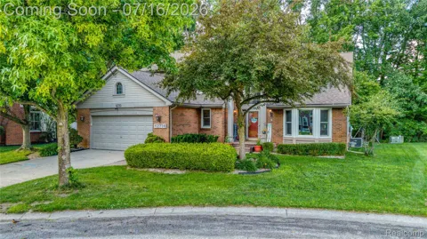 42790 Ledgeview Drive