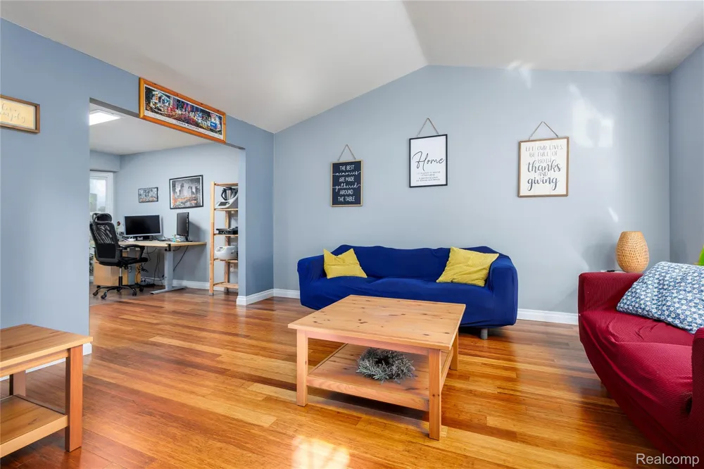 42790 Ledgeview Drive Novi City, MI 48377