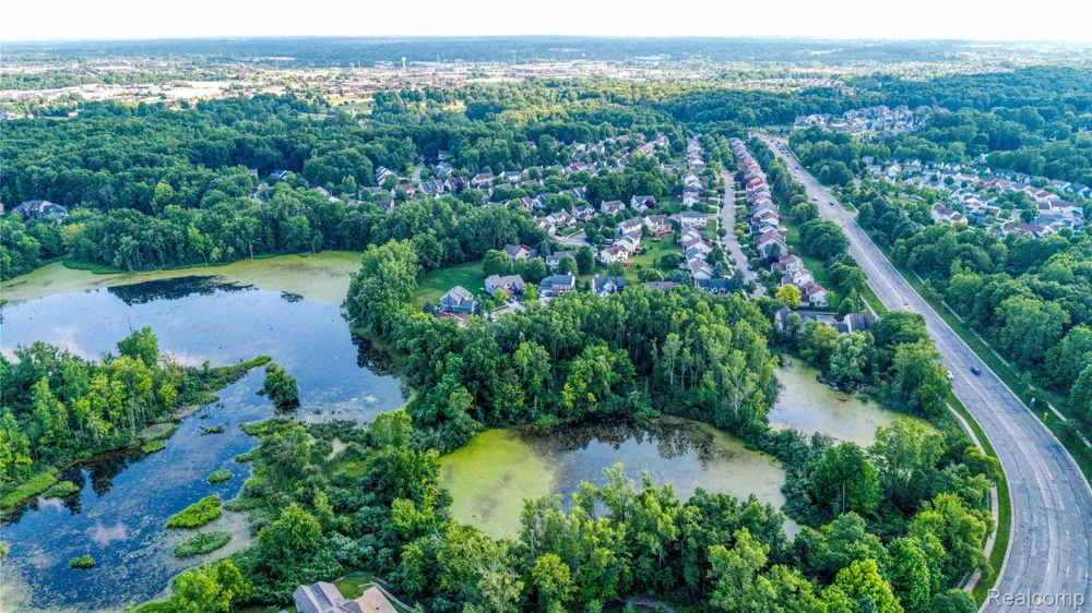 42790 Ledgeview Drive Novi City, MI 48377