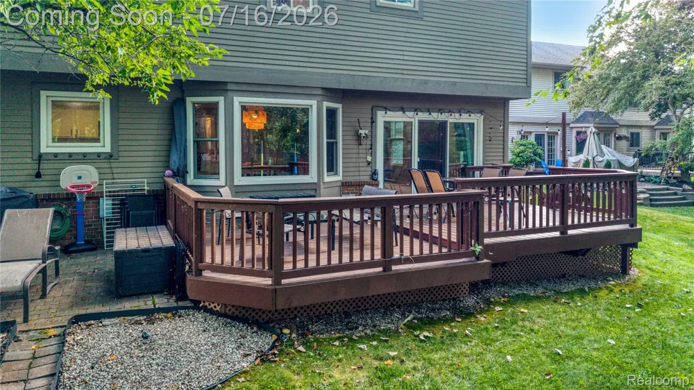 42790 Ledgeview Drive Novi City, MI 48377