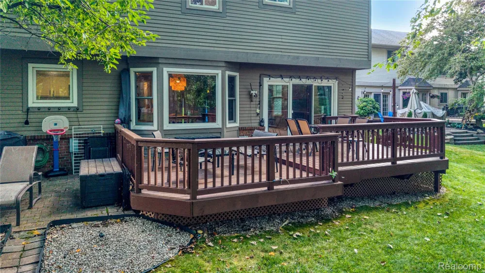 42790 Ledgeview Drive Novi City, MI 48377