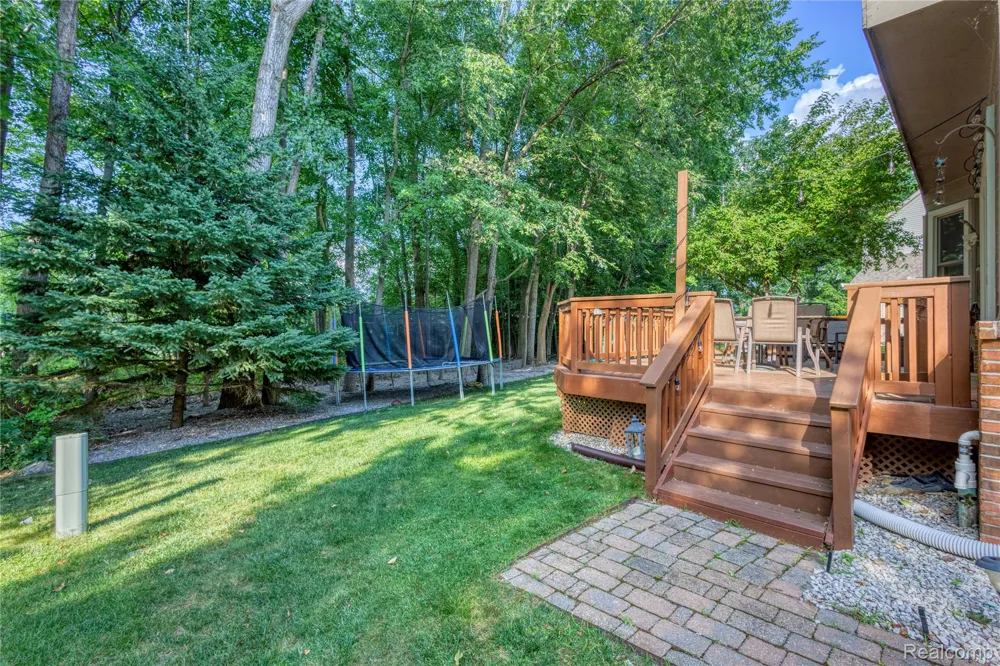 42790 Ledgeview Drive Novi City, MI 48377