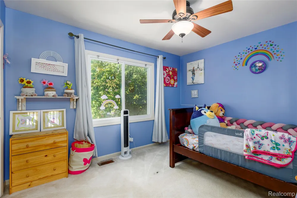 42790 Ledgeview Drive Novi City, MI 48377