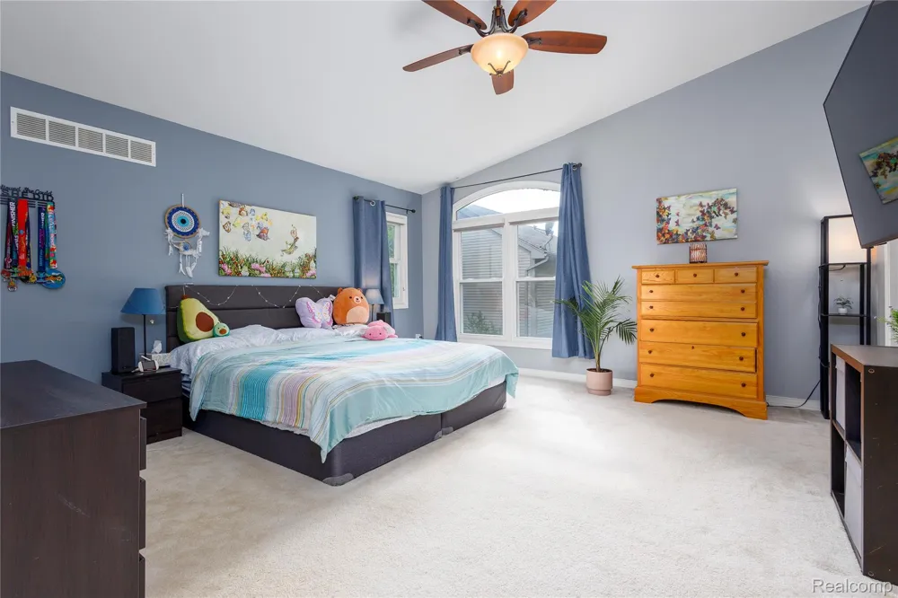 42790 Ledgeview Drive Novi City, MI 48377