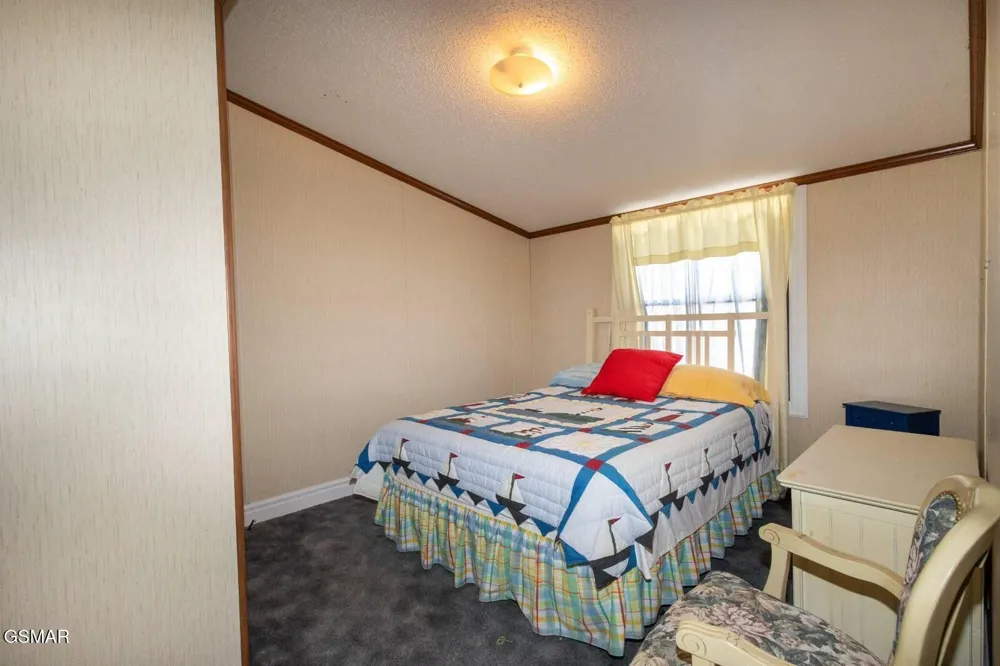1369 Paradise Lane Dandridge, TN 37725