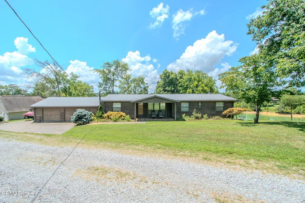 1369 Paradise Lane Dandridge, TN 37725