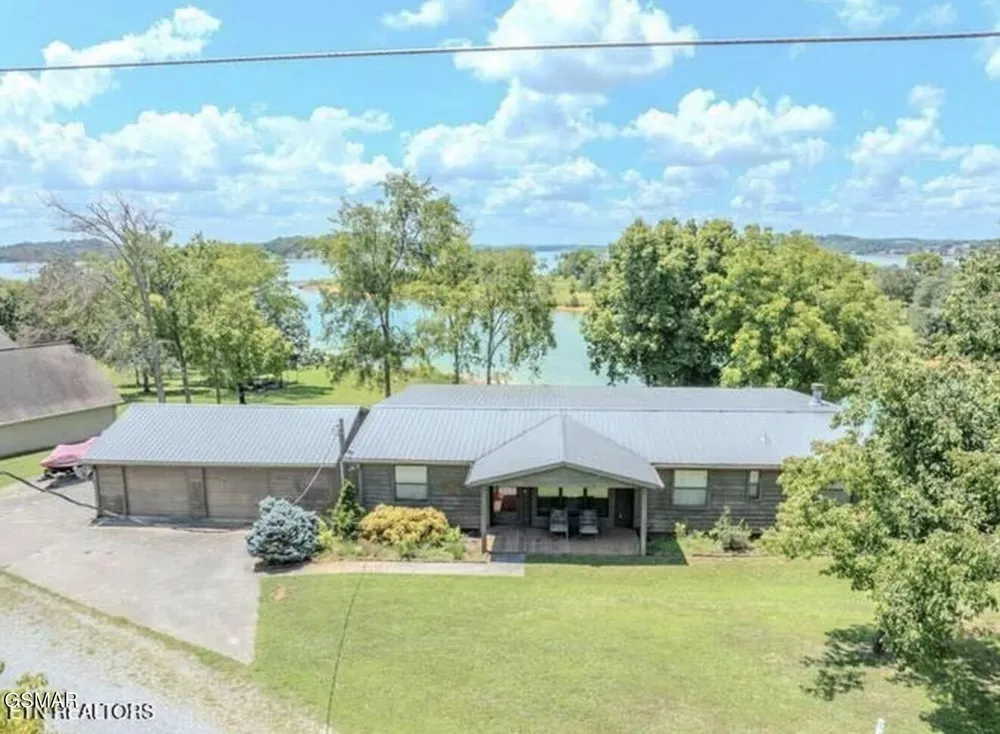 1369 Paradise Lane Dandridge, TN 37725