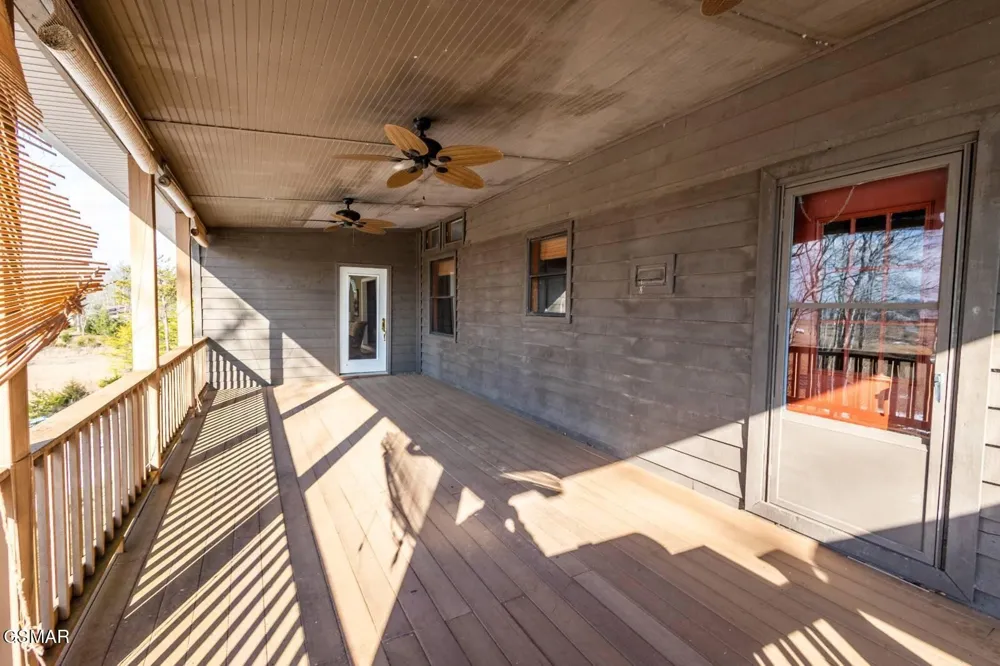 1369 Paradise Lane Dandridge, TN 37725