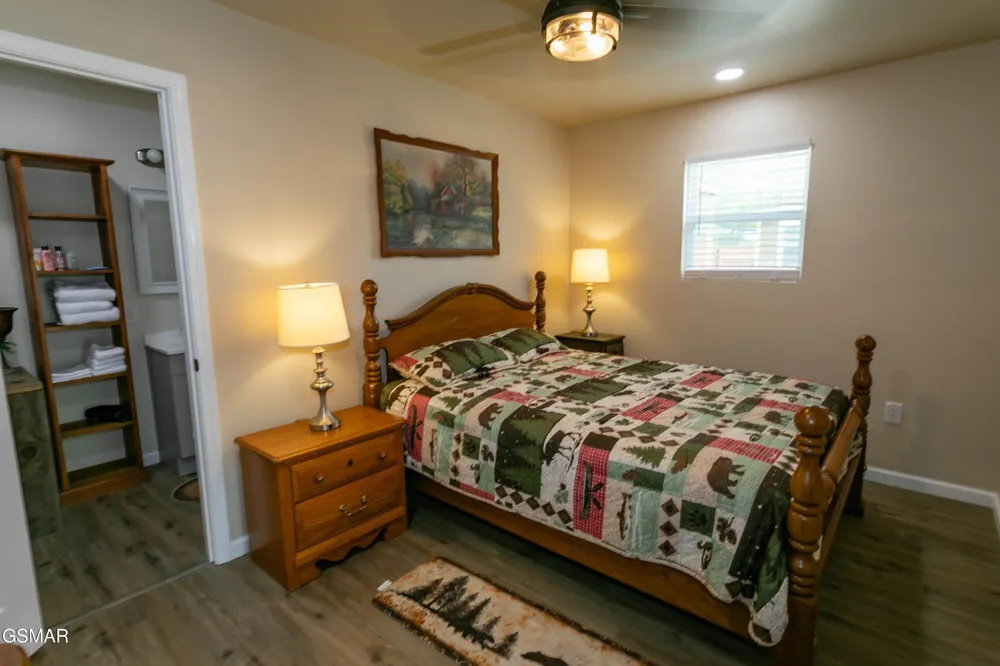 8113 W Old Highway 73 Townsend, TN 37882