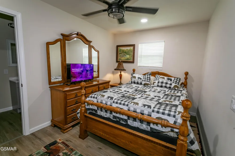 8113 W Old Highway 73 Townsend, TN 37882