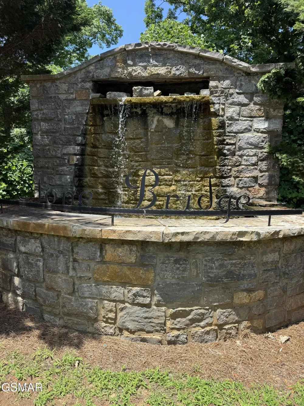 30 Stone Shore Way Dandridge, TN 37725