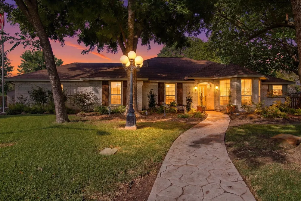 5308 Dixie Circle Sachse, TX 75048