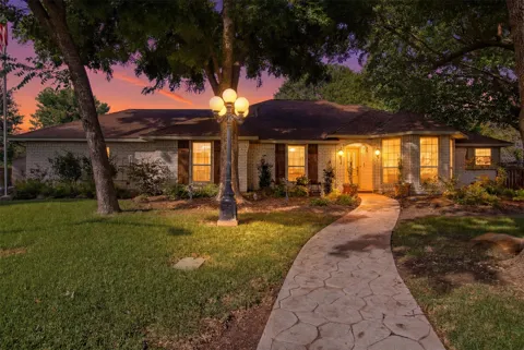5308 Dixie Circle