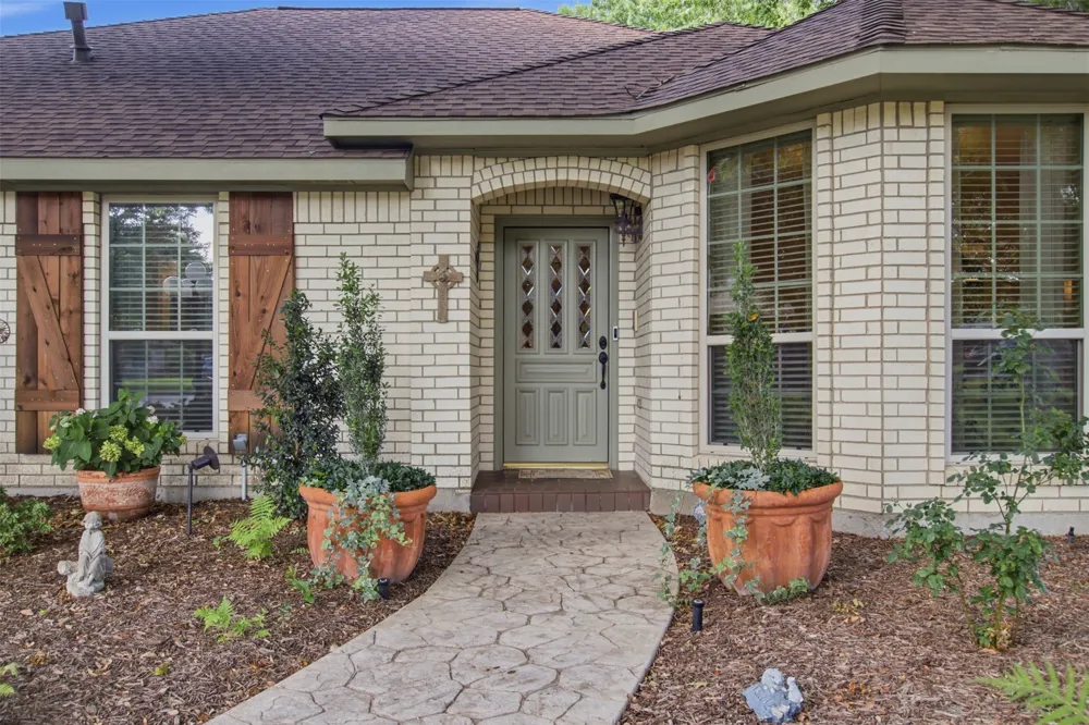 5308 Dixie Circle Sachse, TX 75048