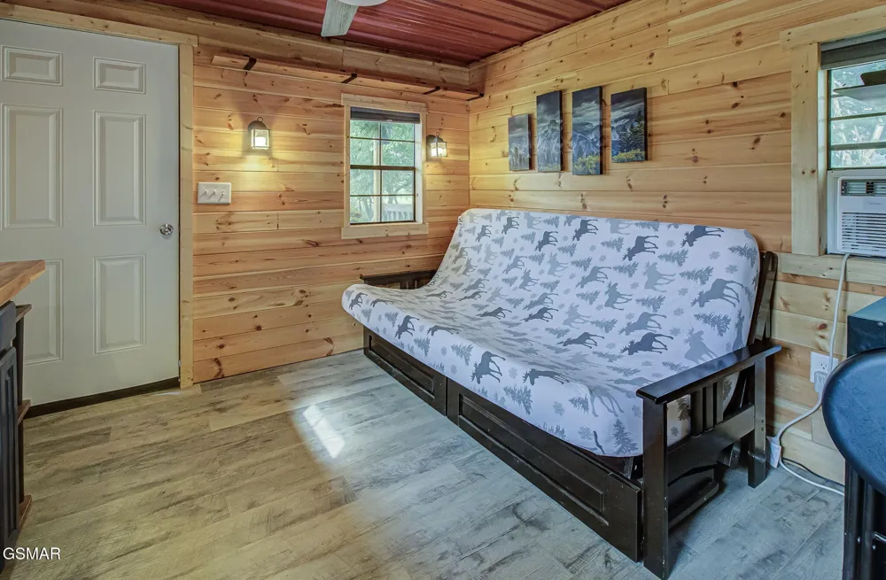 3435 Valley View Sevierville, TN 37862