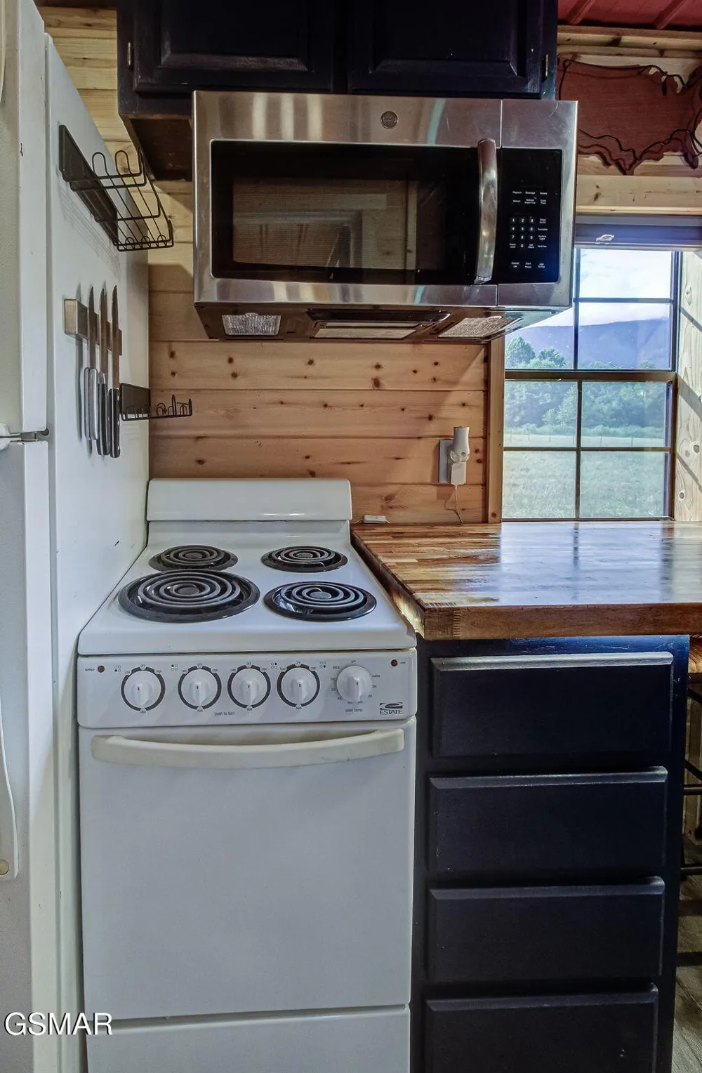 3435 Valley View Sevierville, TN 37862