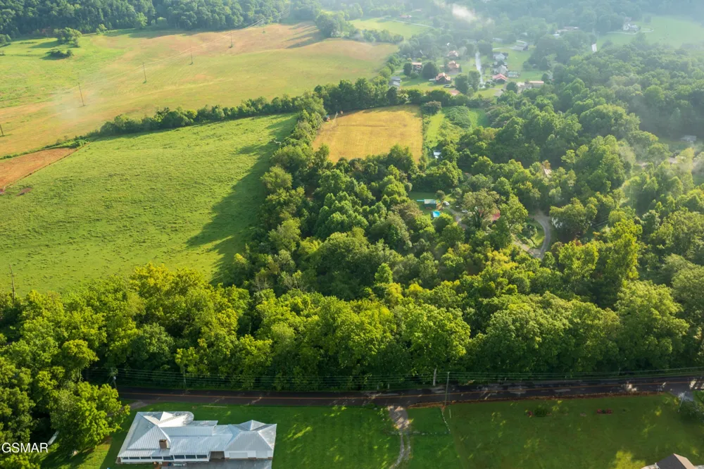 3435 Valley View Sevierville, TN 37862