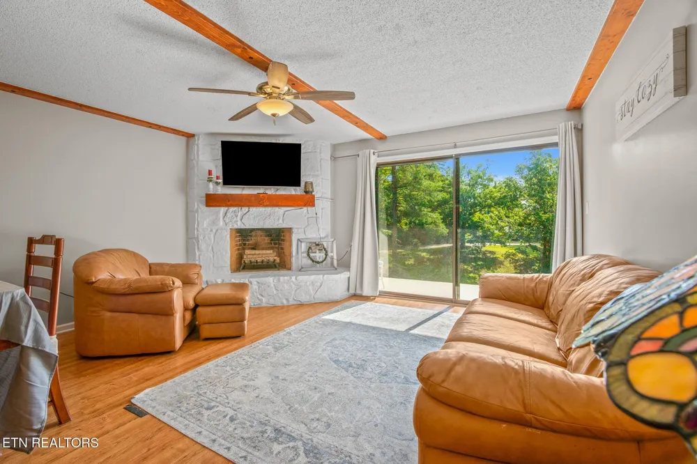 526 Briarcliff Way #102 Pigeon Forge, TN 37863