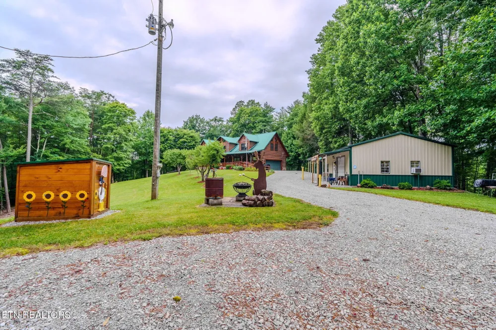 2120 Mount Pleasant Rd Vonore, TN 37885
