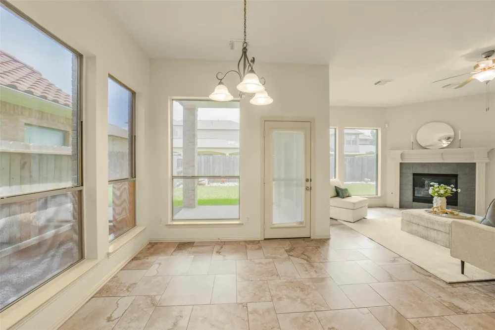 82 Cherry Hills Drive Jersey Village, TX 77064